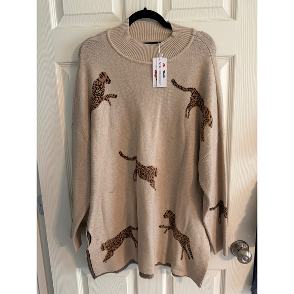 Noc, User: None Sweaters - Noc, User: None Women's Beige Leopard Print Long Sleeve Sweater in Tan